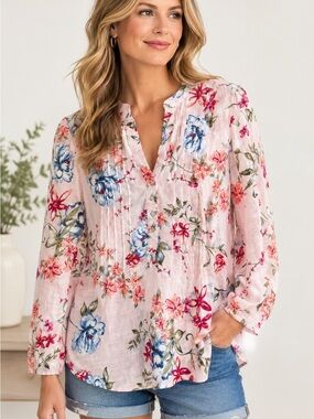 Passports floral spring shirt. Size M.
